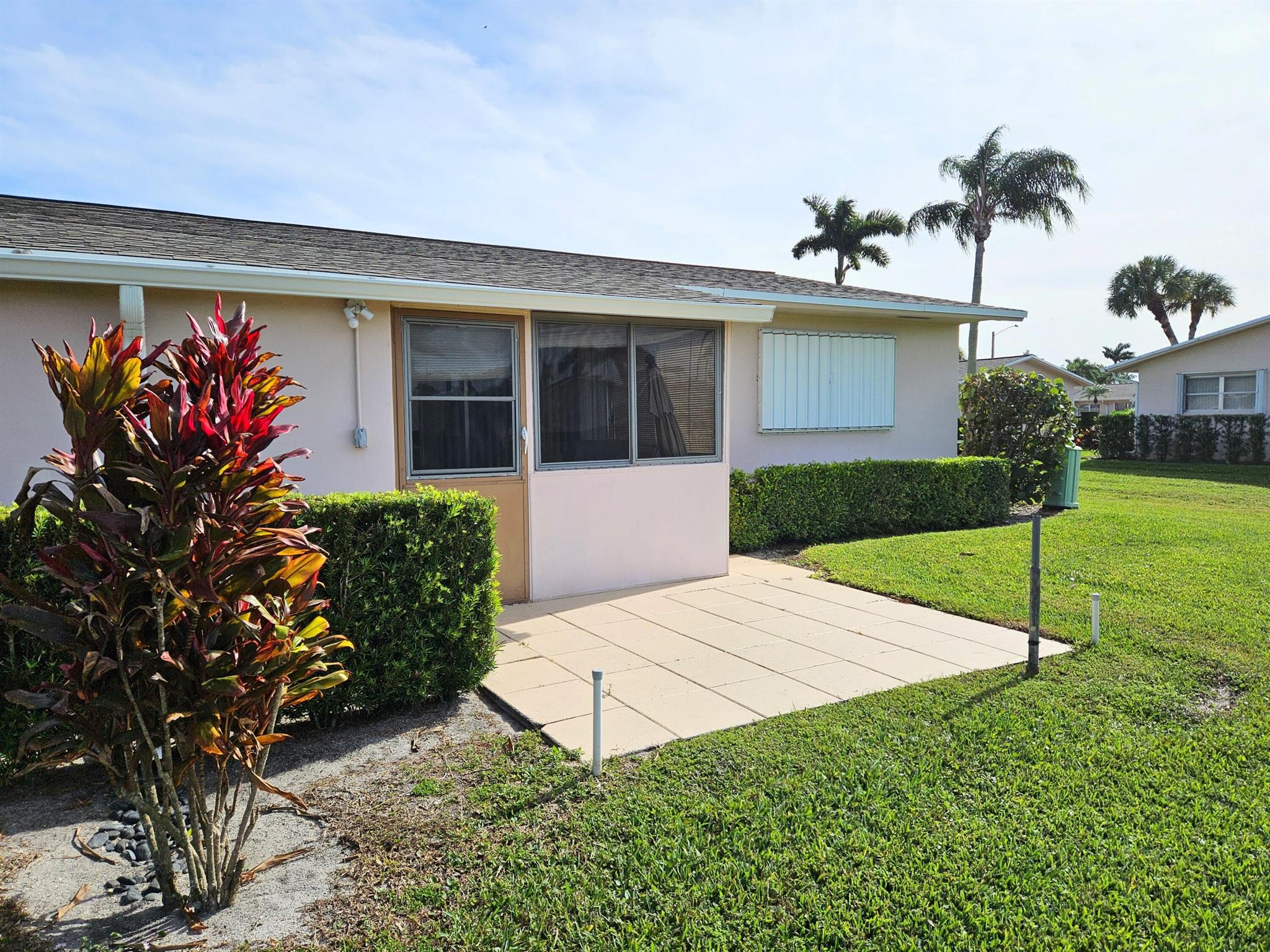 CRESTHAVEN VILLAS CONDO 2 - Residential