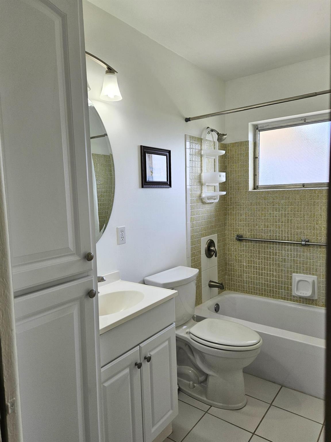 CRESTHAVEN VILLAS CONDO 2 - Residential