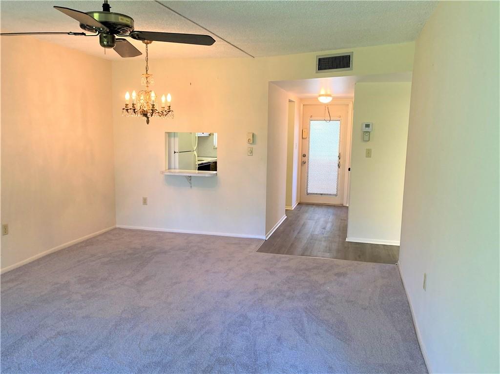 SUNRISE LAKES - Residential
