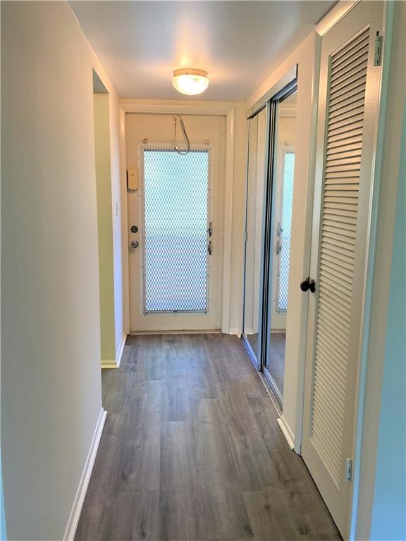 SUNRISE LAKES - Residential