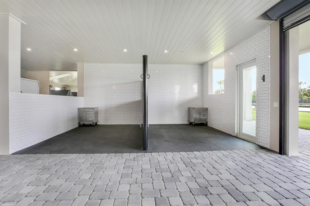 WINDING TRAILS - Residential