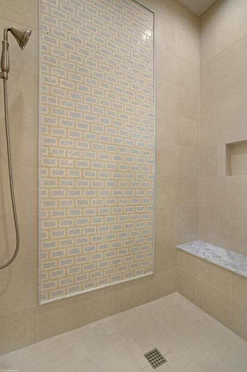 WINDING TRAILS - Residential