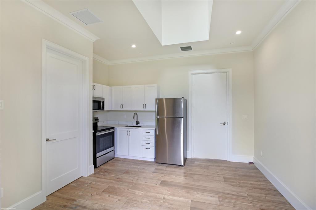 WINDING TRAILS - Residential