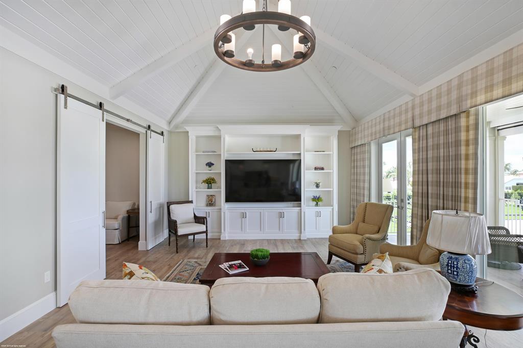 WINDING TRAILS - Residential