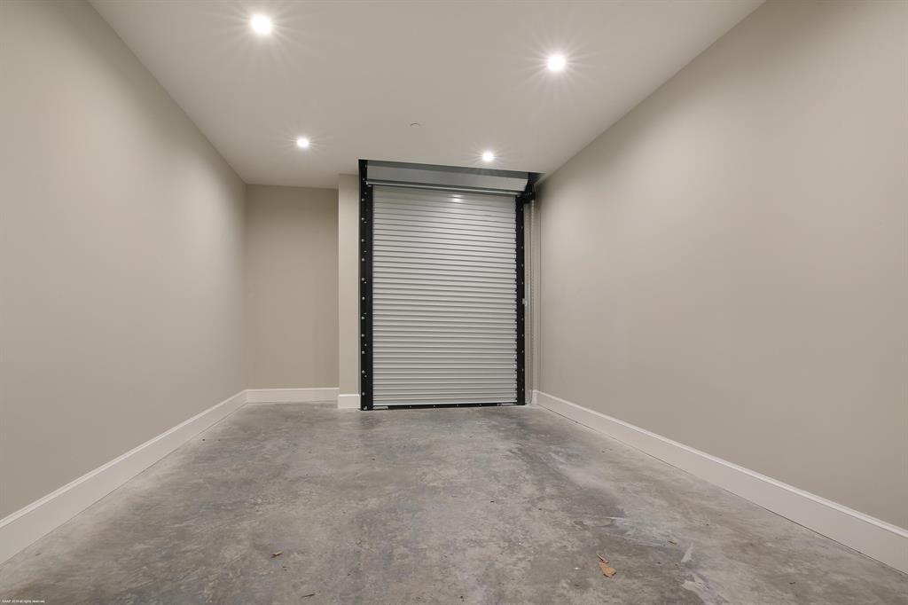 WINDING TRAILS - Residential