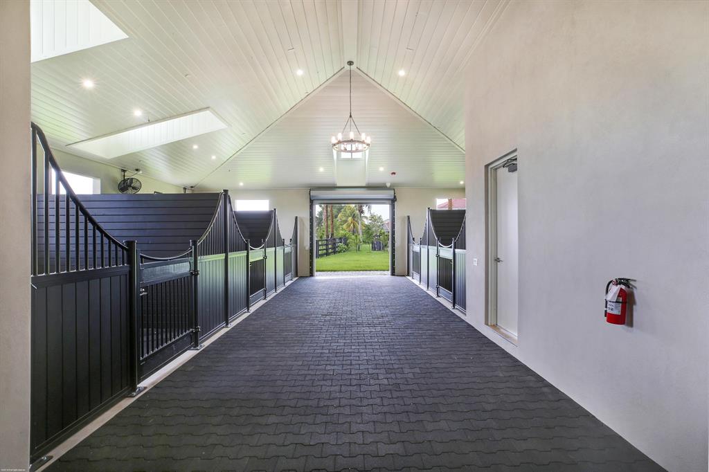 WINDING TRAILS - Residential