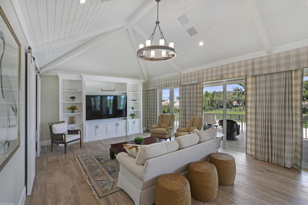 WINDING TRAILS - Residential