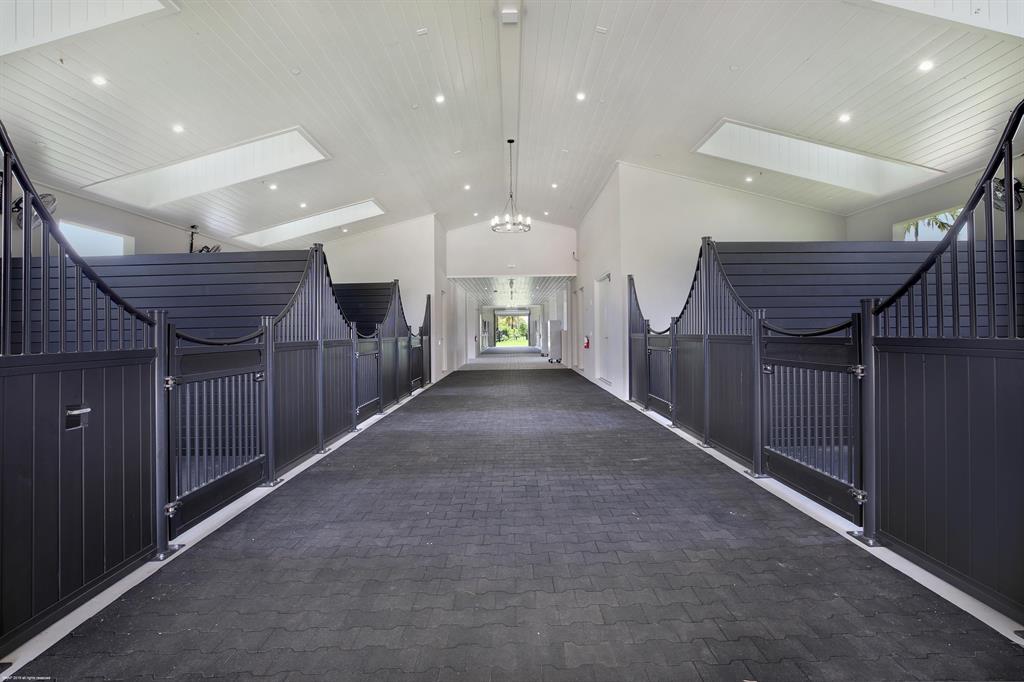 WINDING TRAILS - Residential