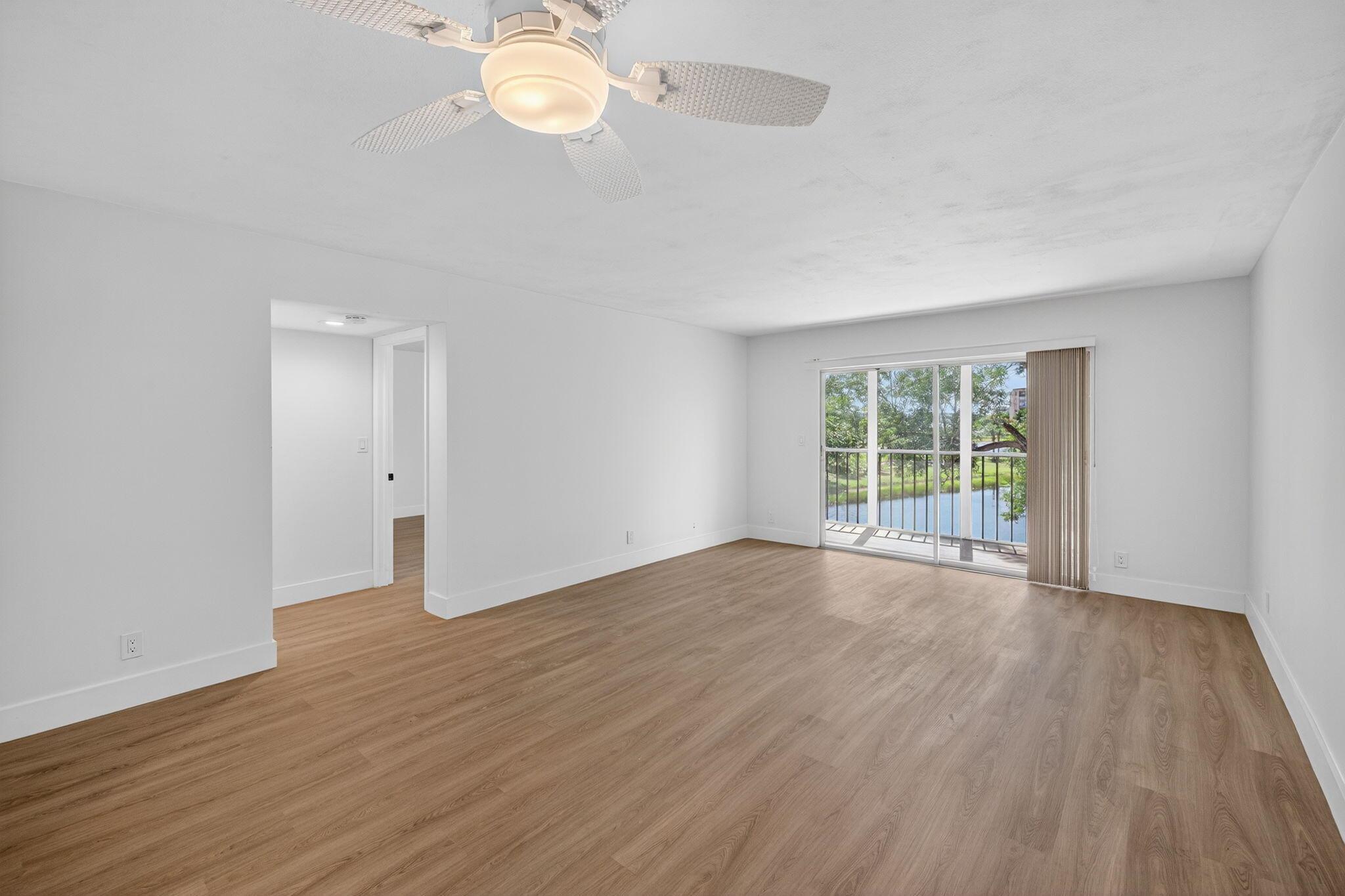 14375 Strathmore 303 Lane 303