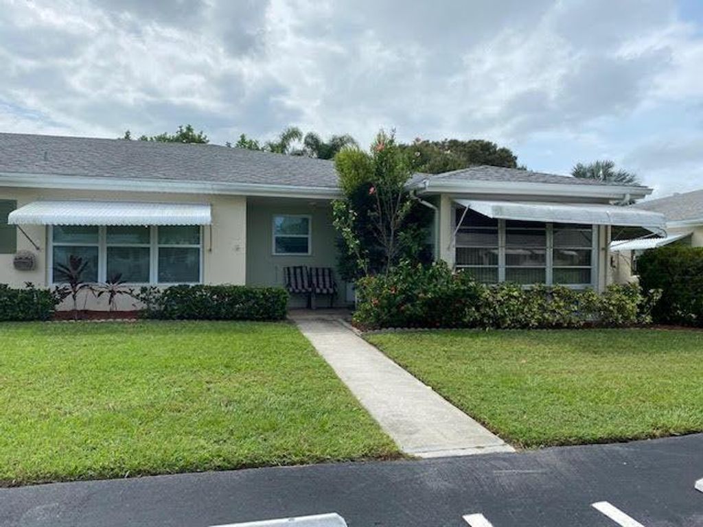 Photo of 423 Sandpiper Drive #C, Fort Pierce, FL 34982 (MLS # R10658416)