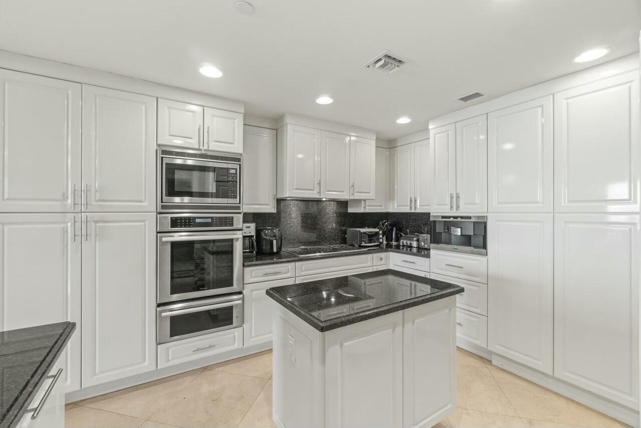 200 E Palmetto Park Road 808
