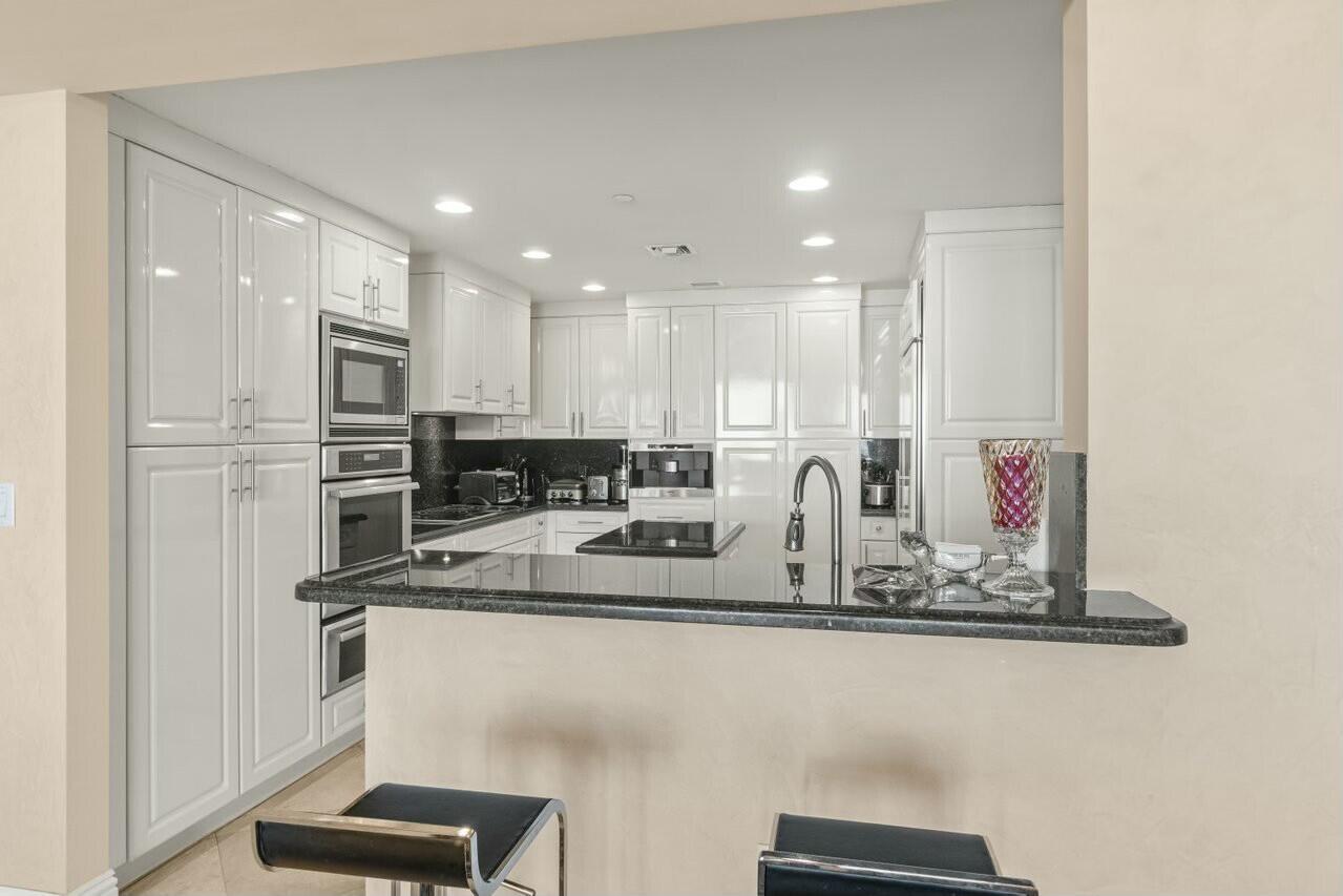 200 E Palmetto Park Road 808