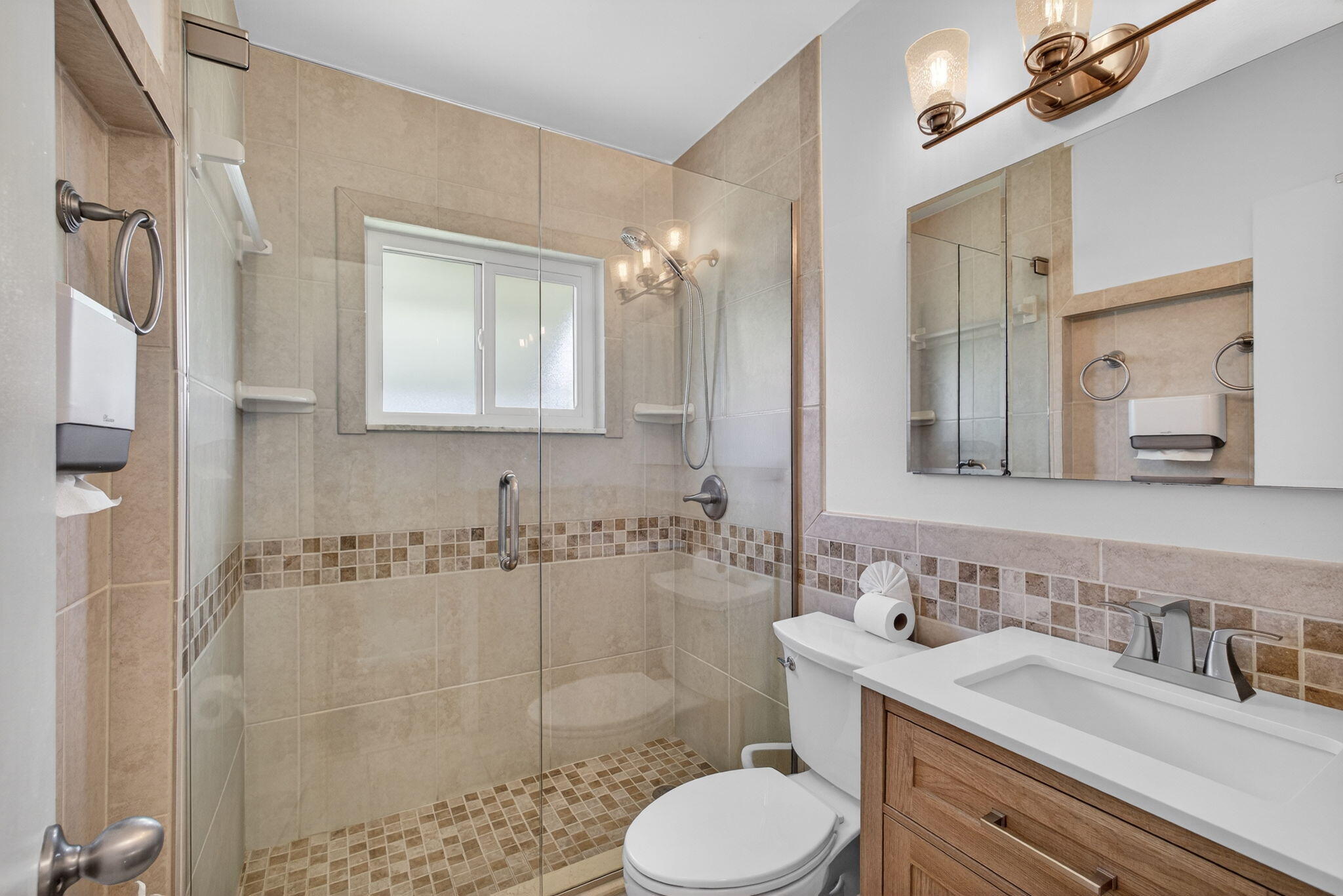 548010 Glenridge, Pine Knll & Ridge - Residential Lease