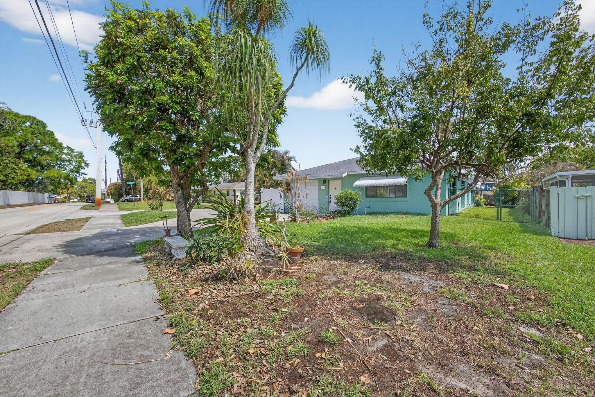 548010 Glenridge, Pine Knll & Ridge - Residential Lease