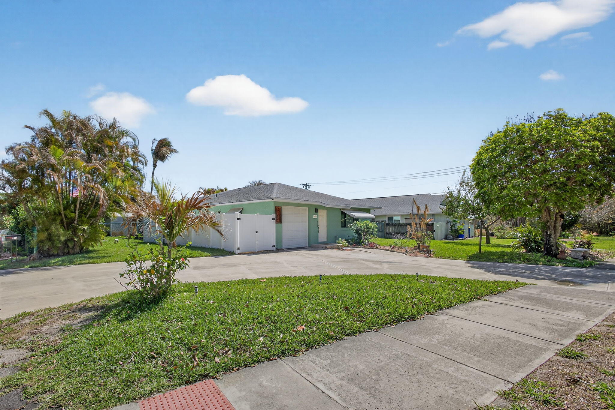 548010 Glenridge, Pine Knll & Ridge - Residential Lease