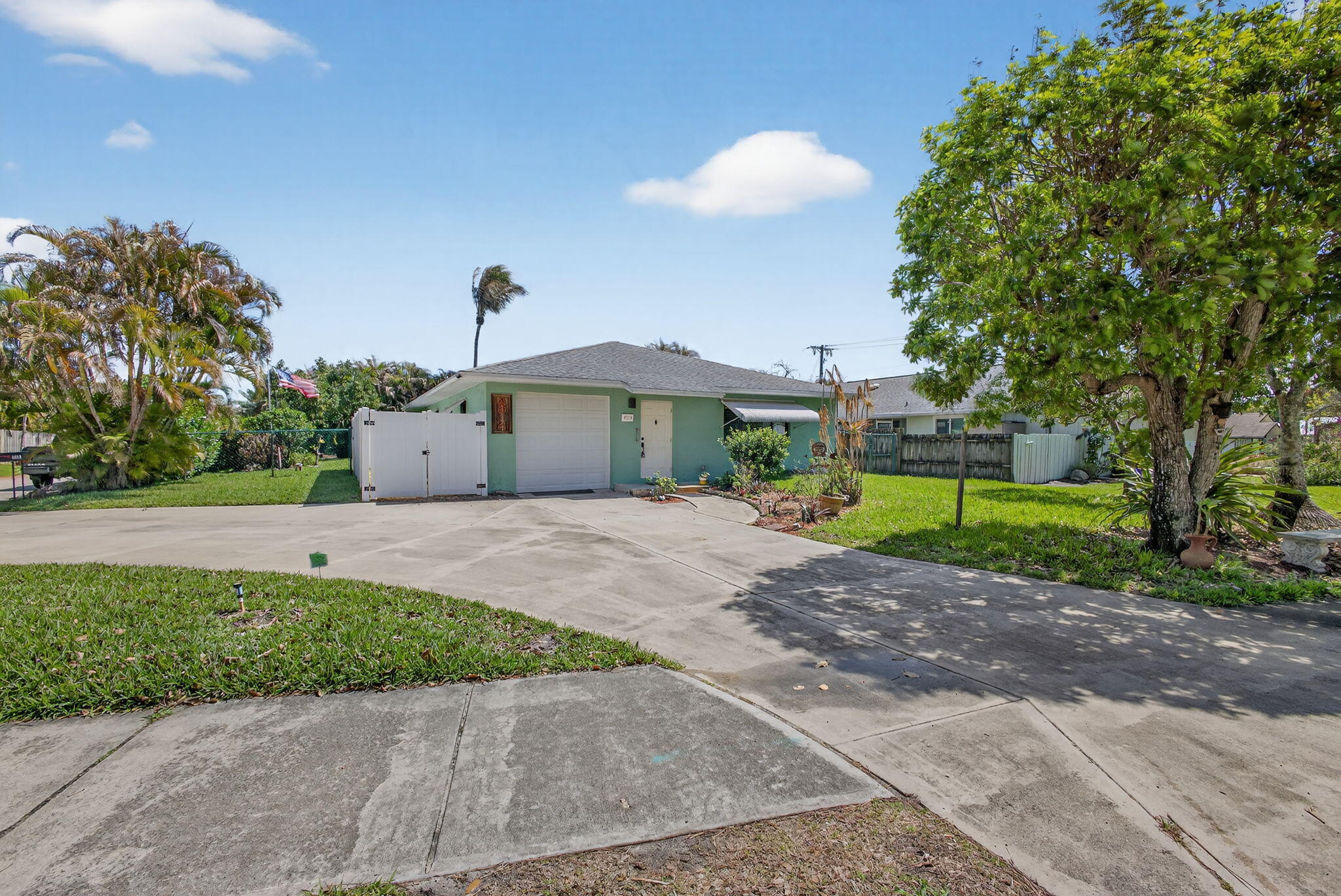 548010 Glenridge, Pine Knll & Ridge - Residential Lease