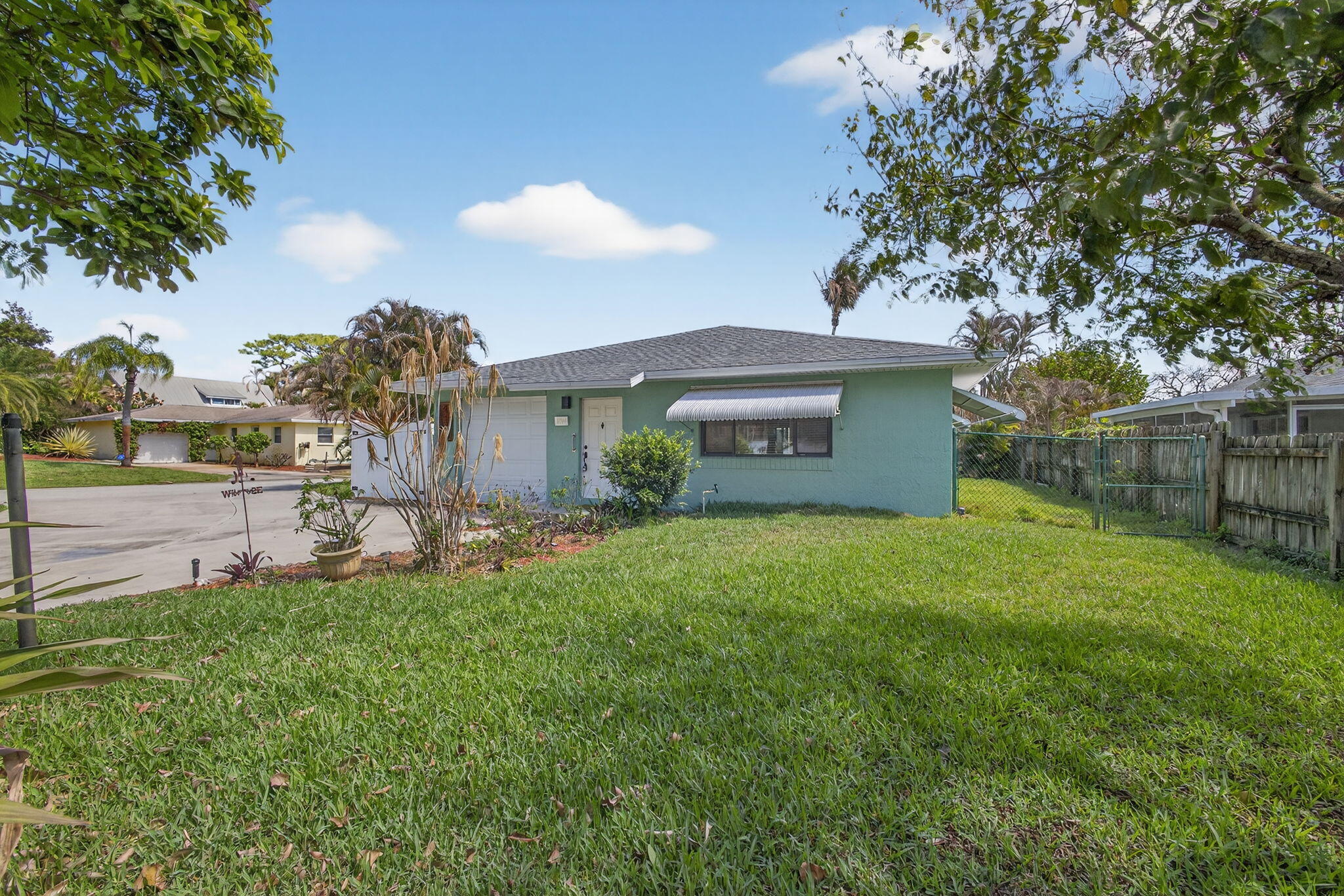 548010 Glenridge, Pine Knll & Ridge - Residential Lease