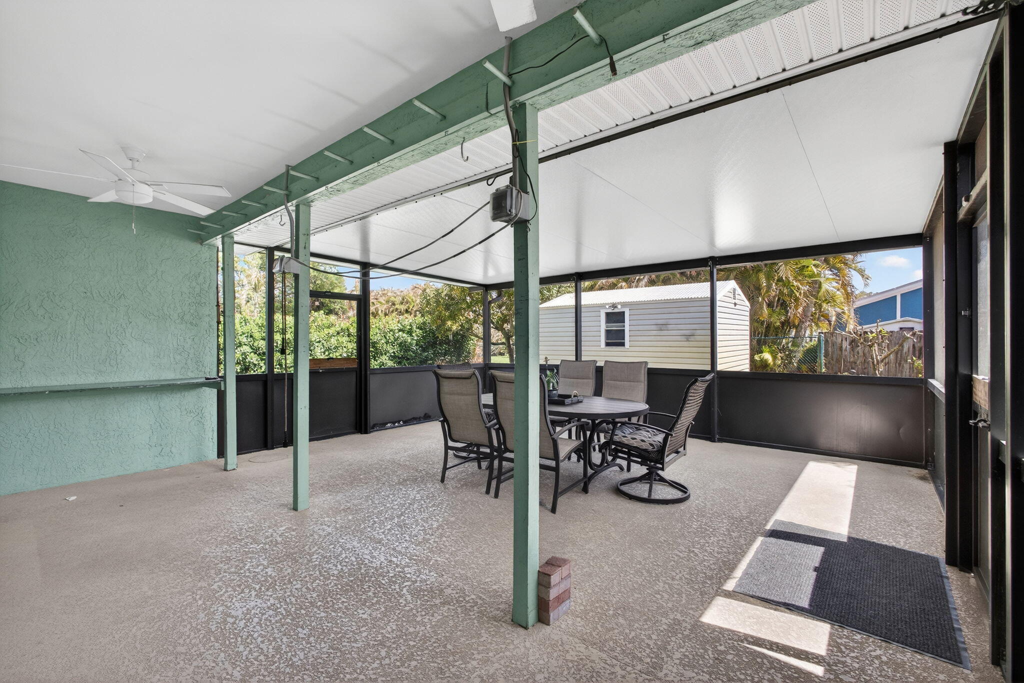 548010 Glenridge, Pine Knll & Ridge - Residential Lease