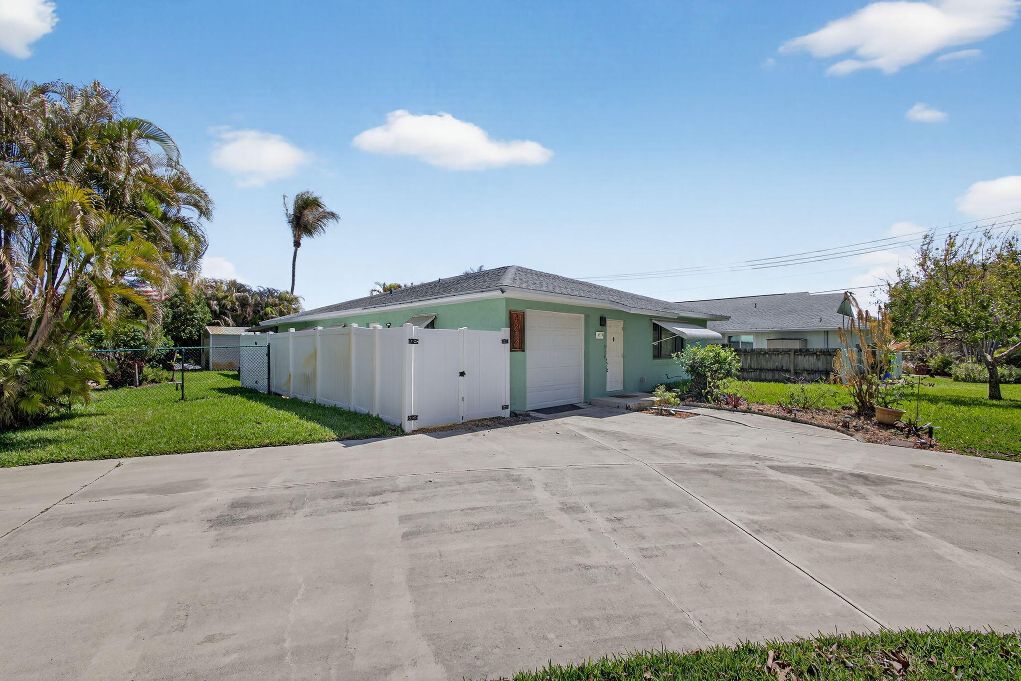 548010 Glenridge, Pine Knll & Ridge - Residential Lease