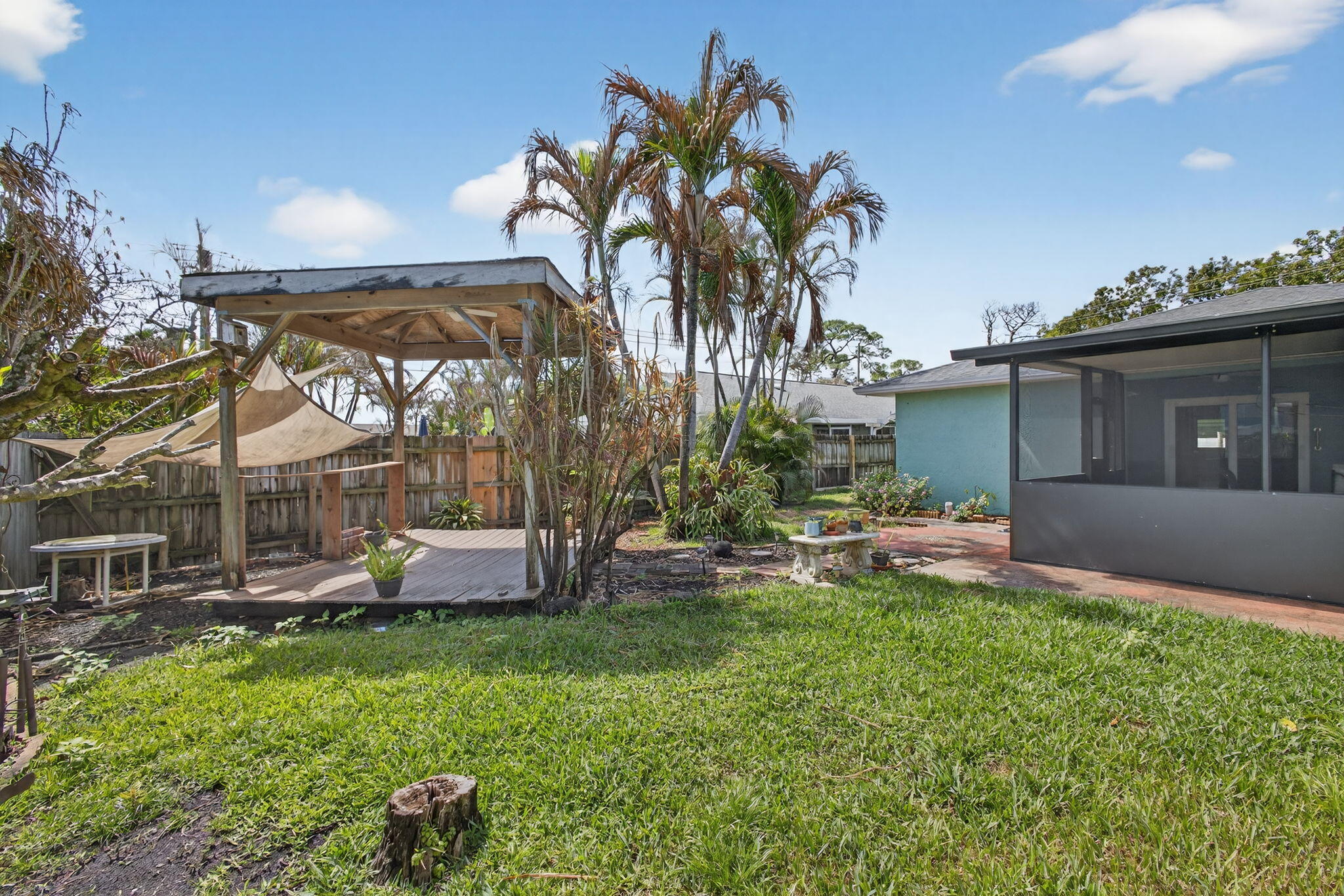 548010 Glenridge, Pine Knll & Ridge - Residential Lease