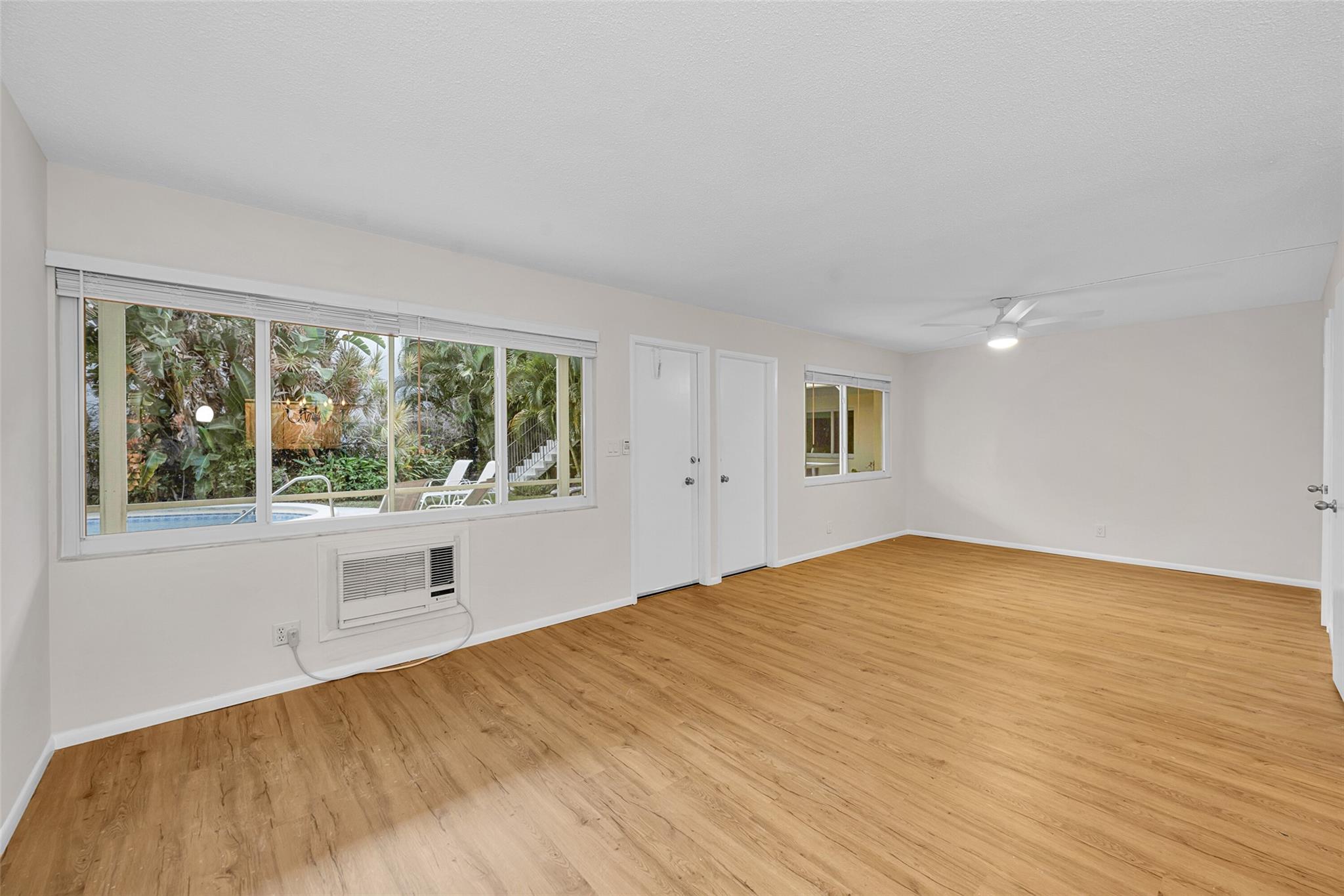 1308 Bayview Dr 1C