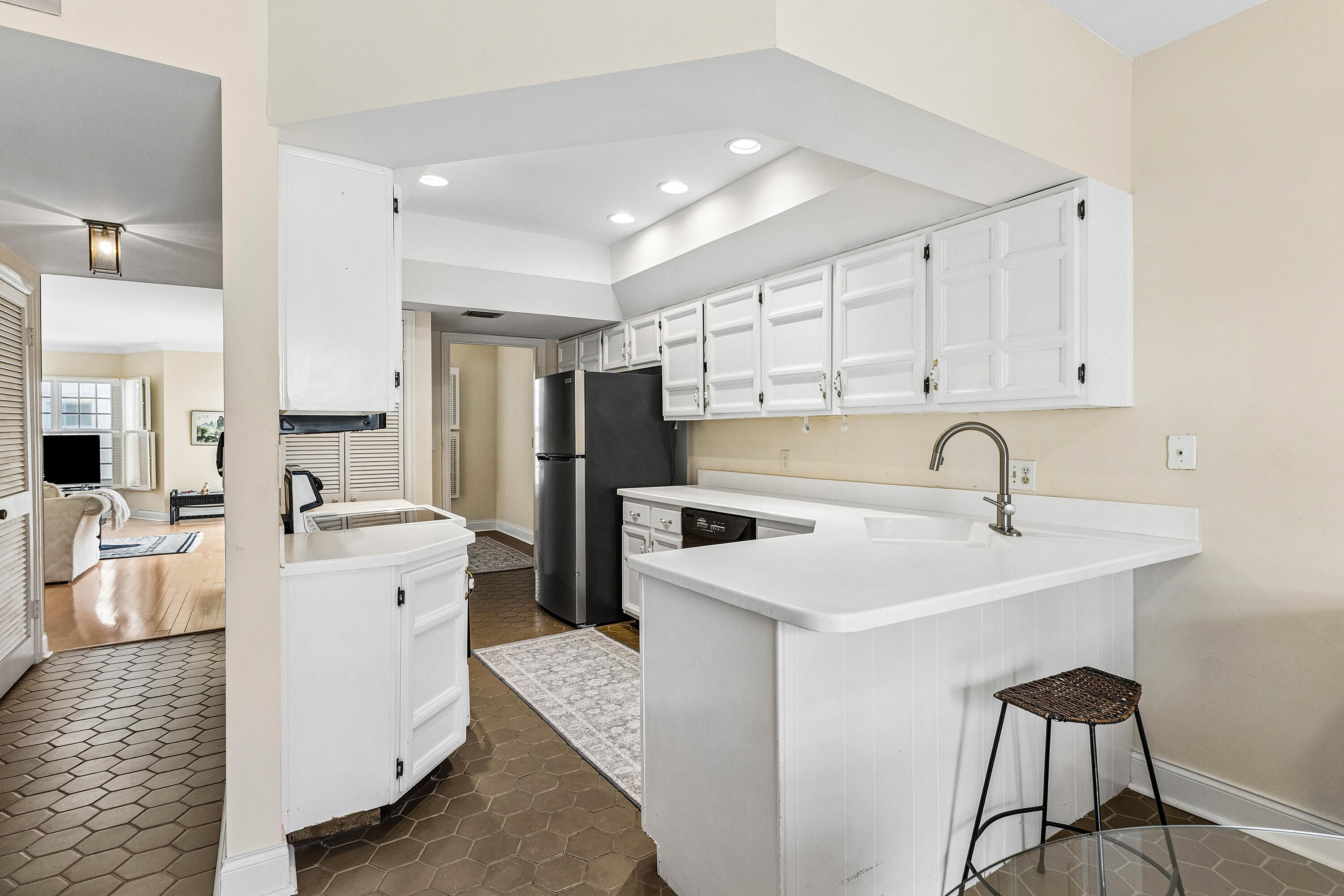 5900 Old Ocean Boulevard C5, Ocean Ridge, FL, 33435/$1,295,000 3 5900 Old Ocean Boulevard C5