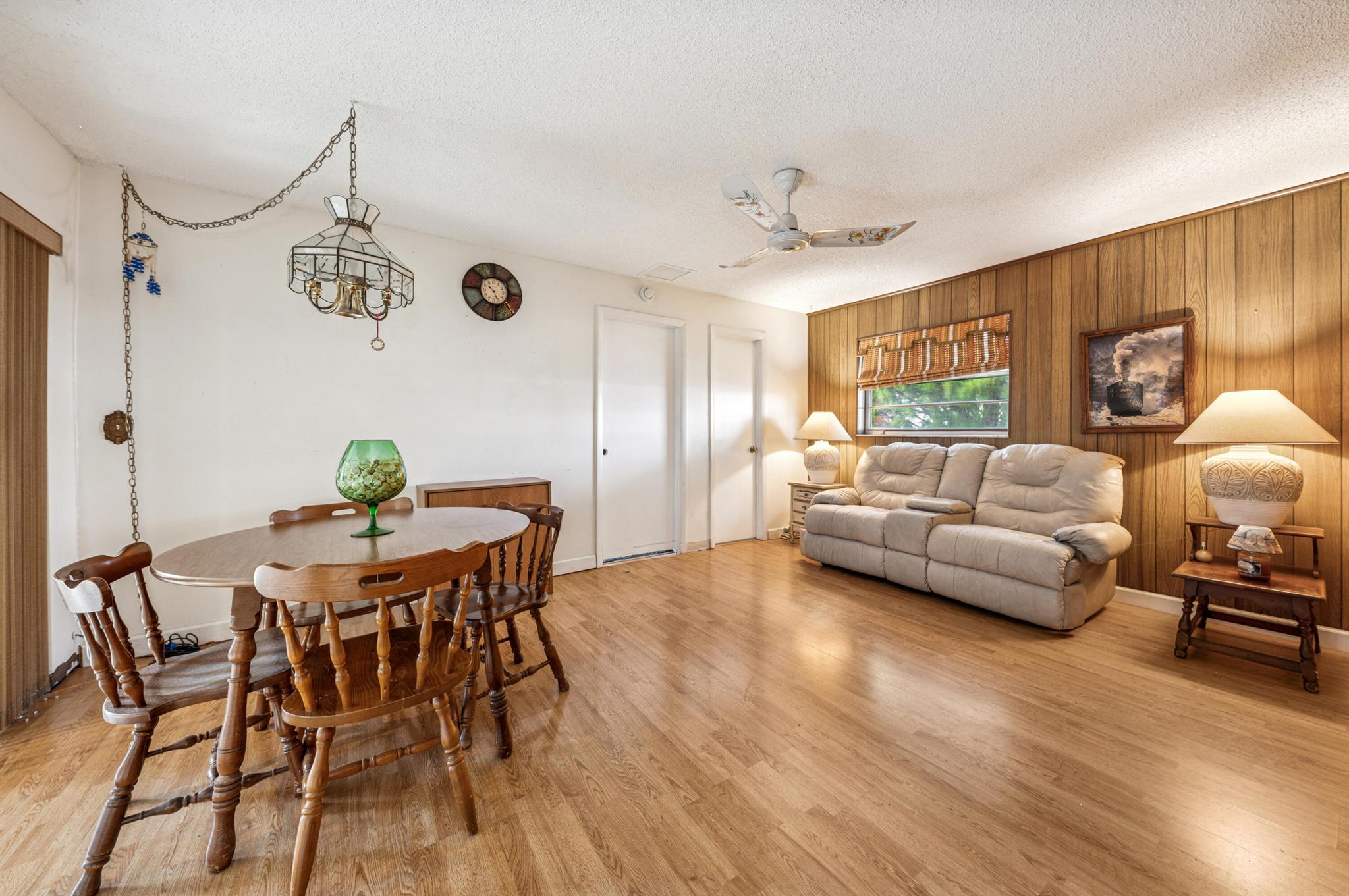 811 SW 18th Court