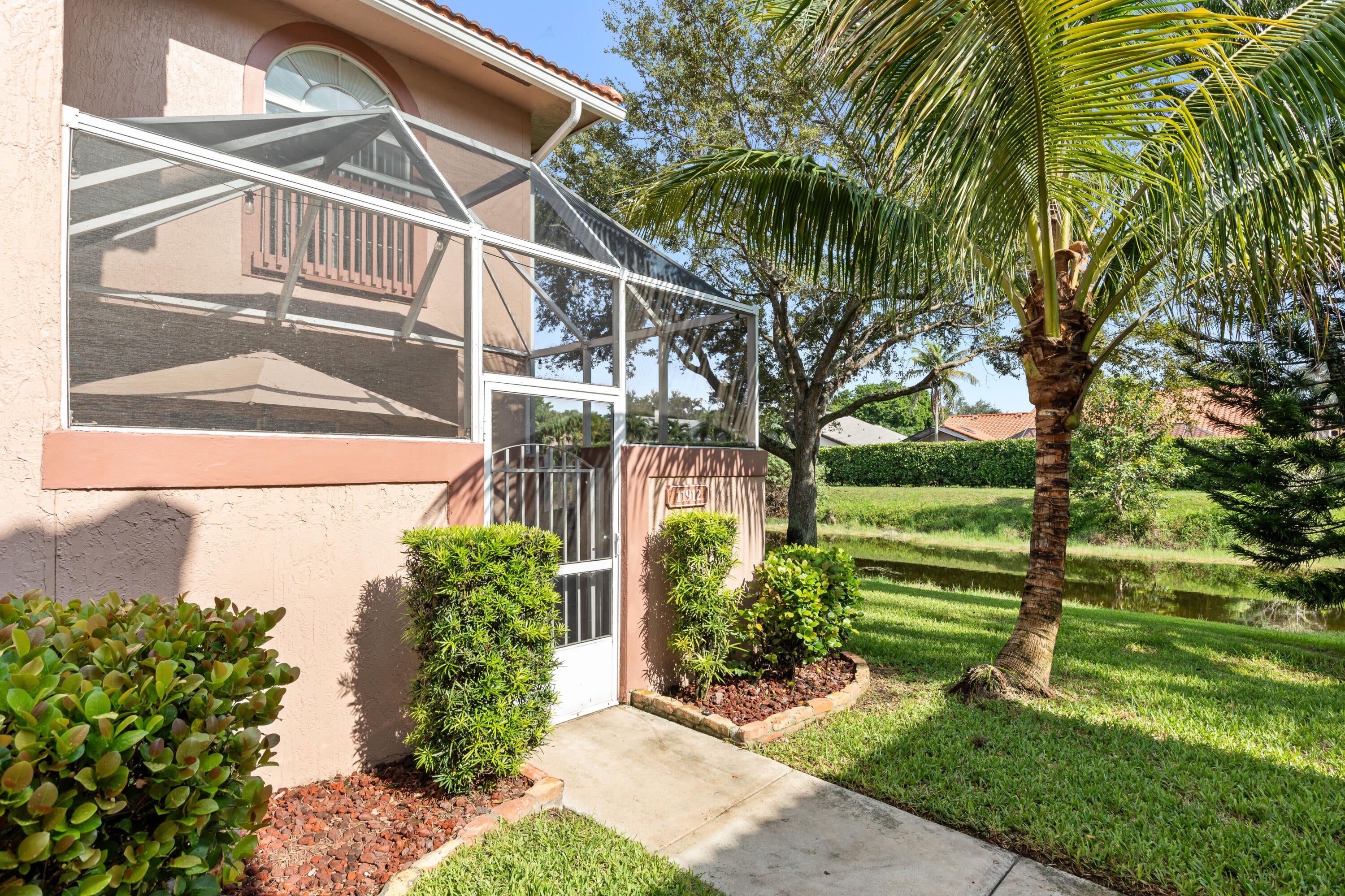 11912 ROYAL PALM Boulevard