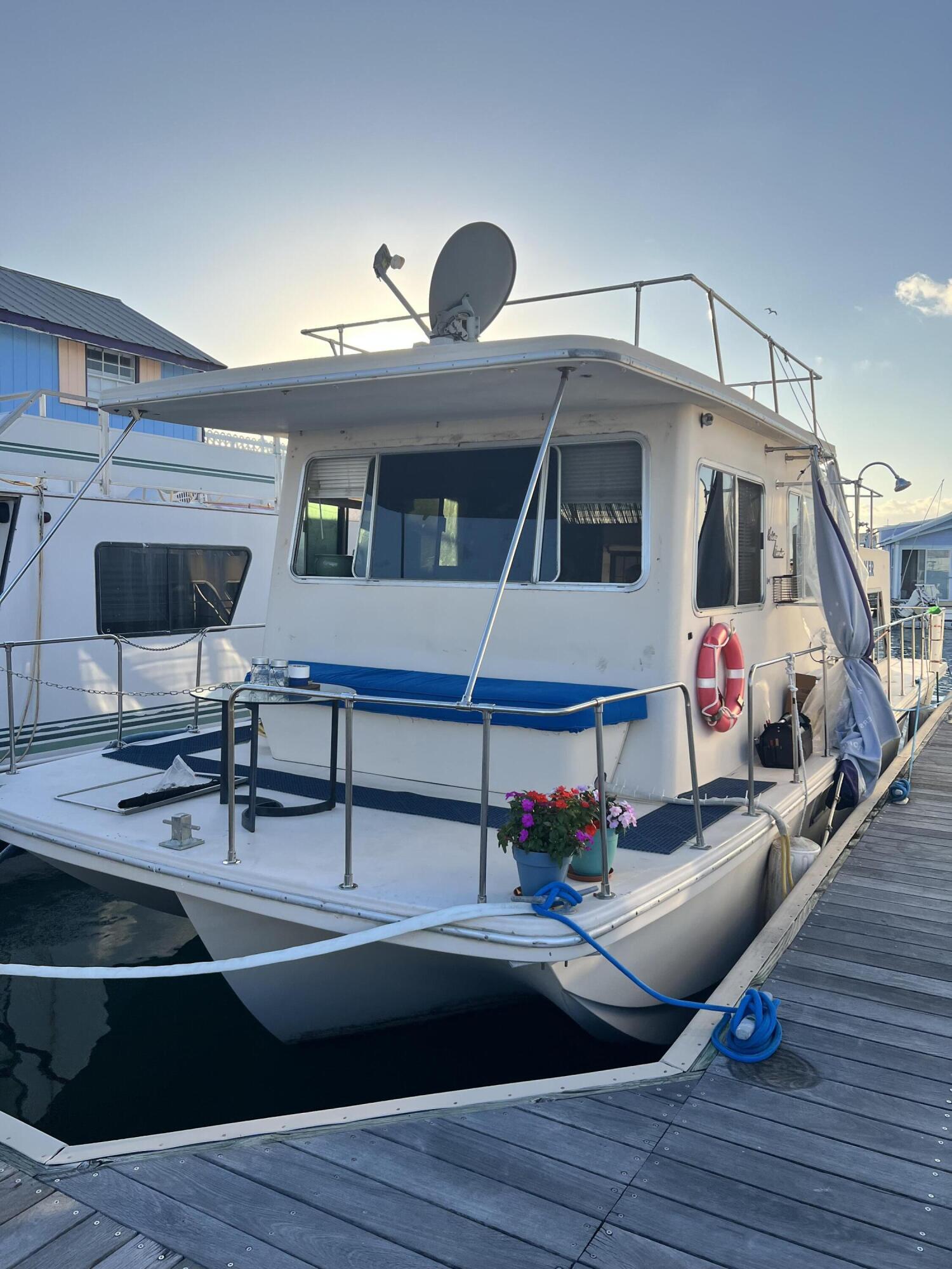 Garrison Bight Marina - Land