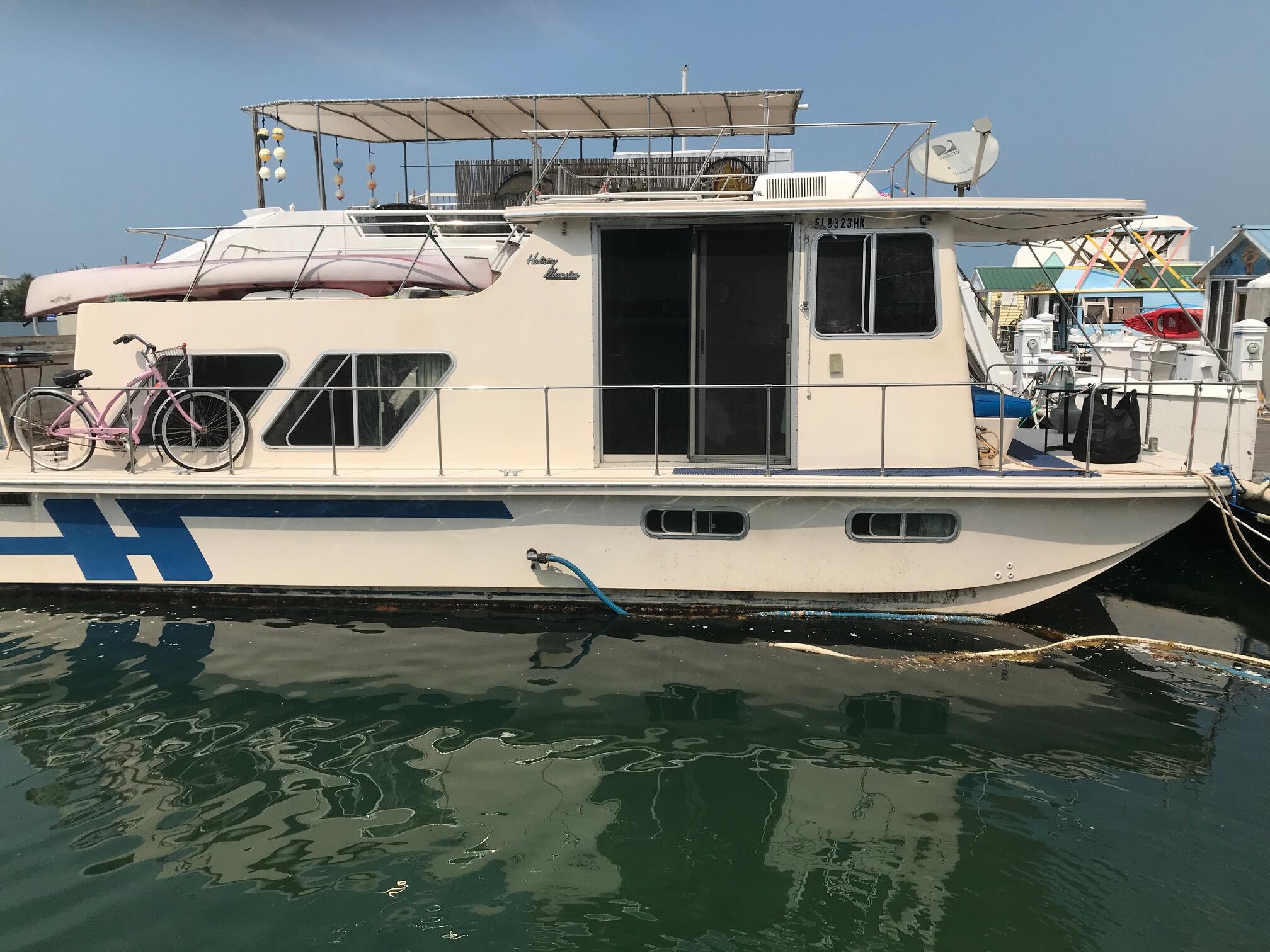 Garrison Bight Marina - Land