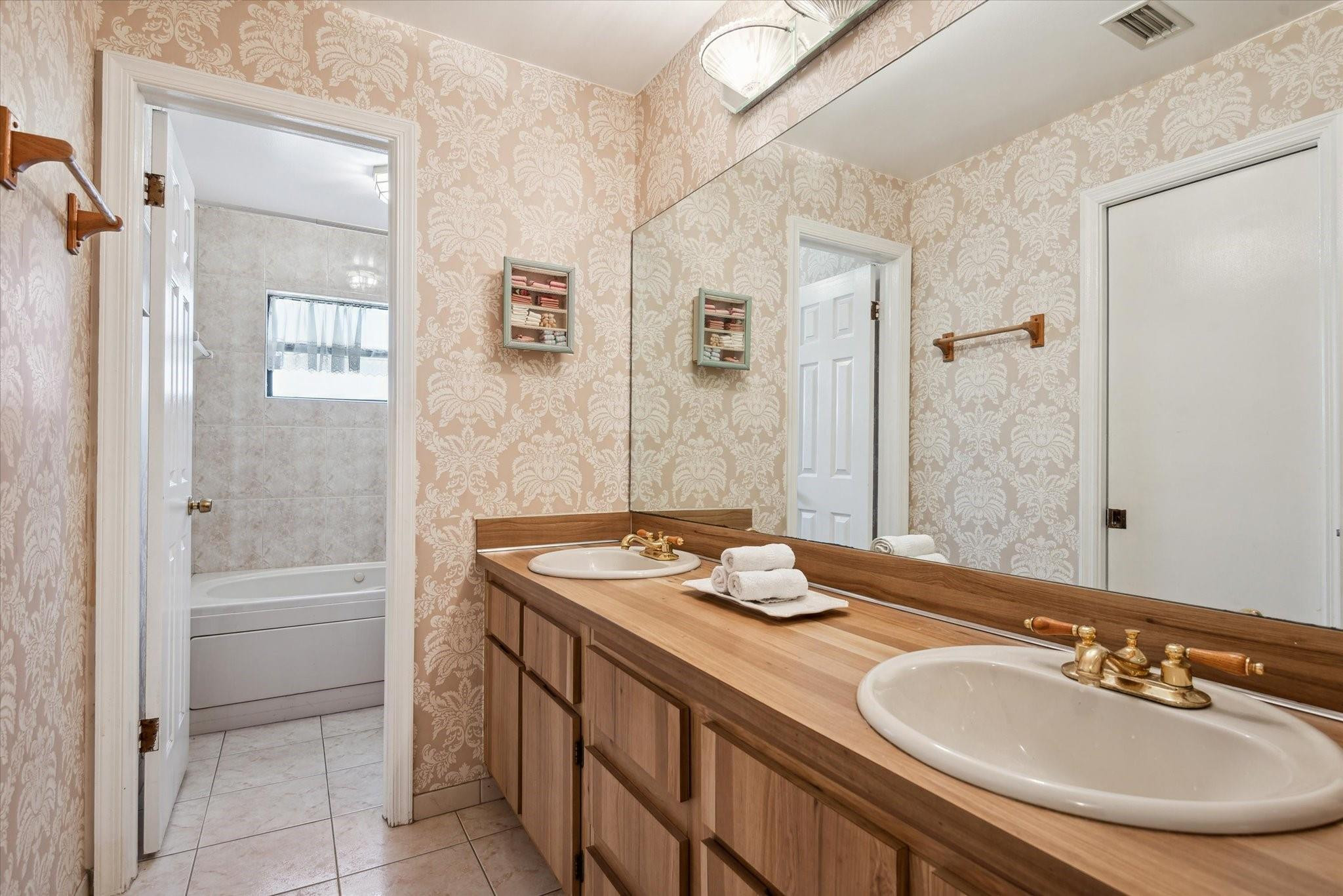 Jacaranda Lakes Sec Four - Residential