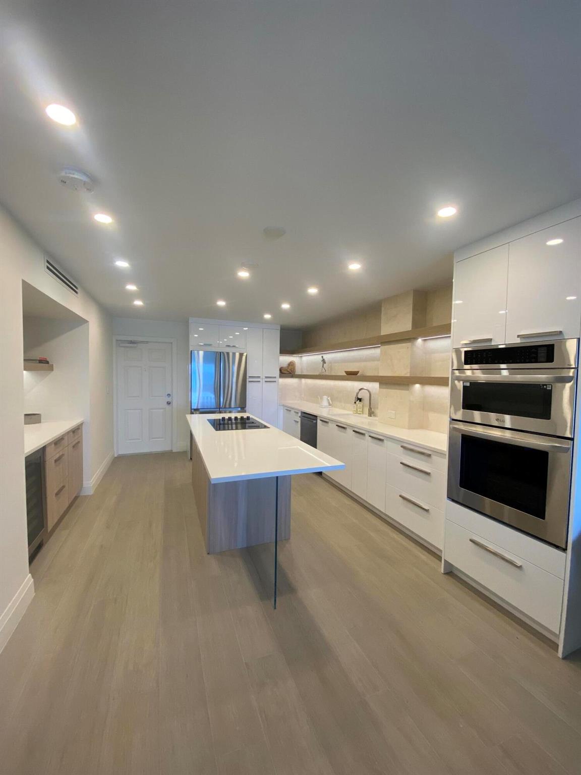 Landmark Buildiing - Residential Lease