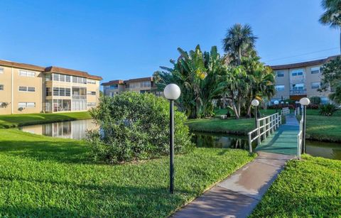 A home in Lauderdale Lakes