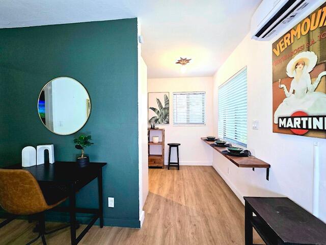 OAKLAND PARK SECOND ADD - Residential Income