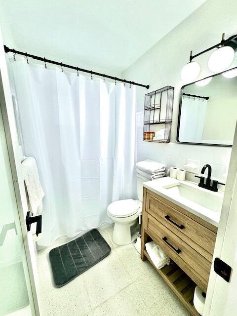 OAKLAND PARK SECOND ADD - Residential Income