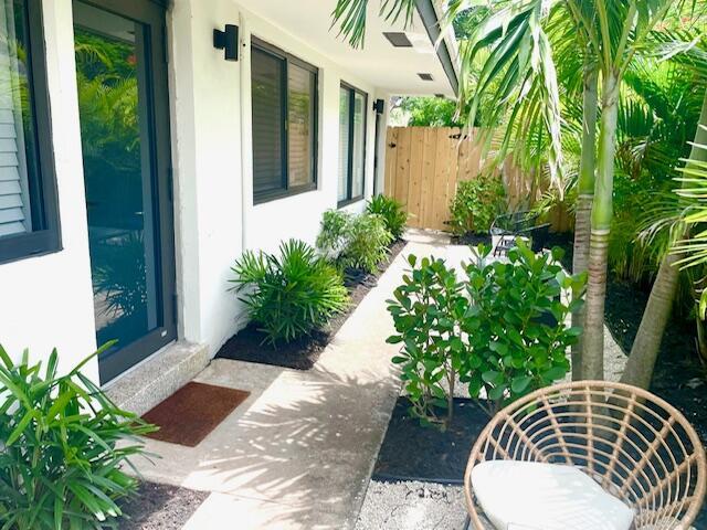 OAKLAND PARK SECOND ADD - Residential Income