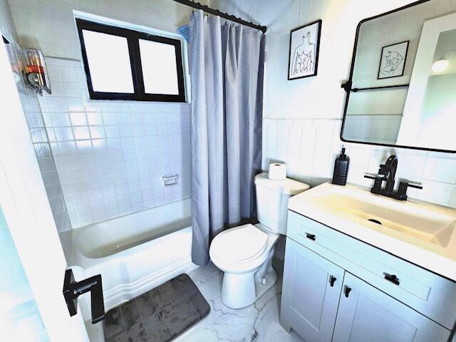 OAKLAND PARK SECOND ADD - Residential Income