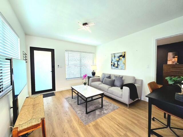 OAKLAND PARK SECOND ADD - Residential Income