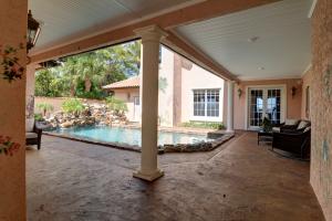 RIVER RIDGE - Residential