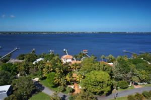 RIVER RIDGE - Residential