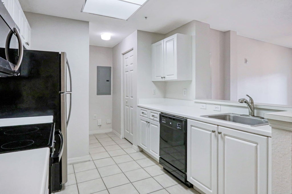 Photo of 2806 Veronia Drive #110, Palm Beach Gardens, FL 33410 (MLS # R11136298)