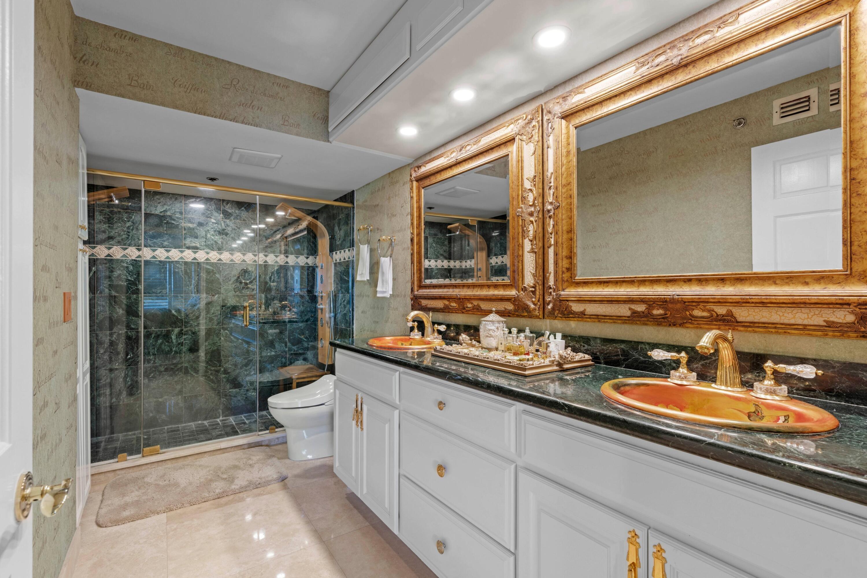 MAJESTIC TOWERS I CONDO - Residential