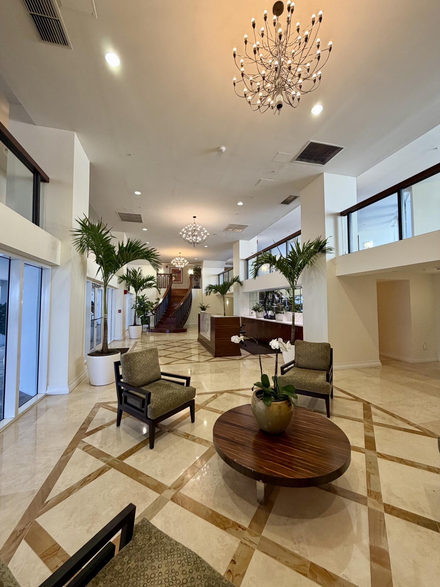 MAJESTIC TOWERS I CONDO - Residential