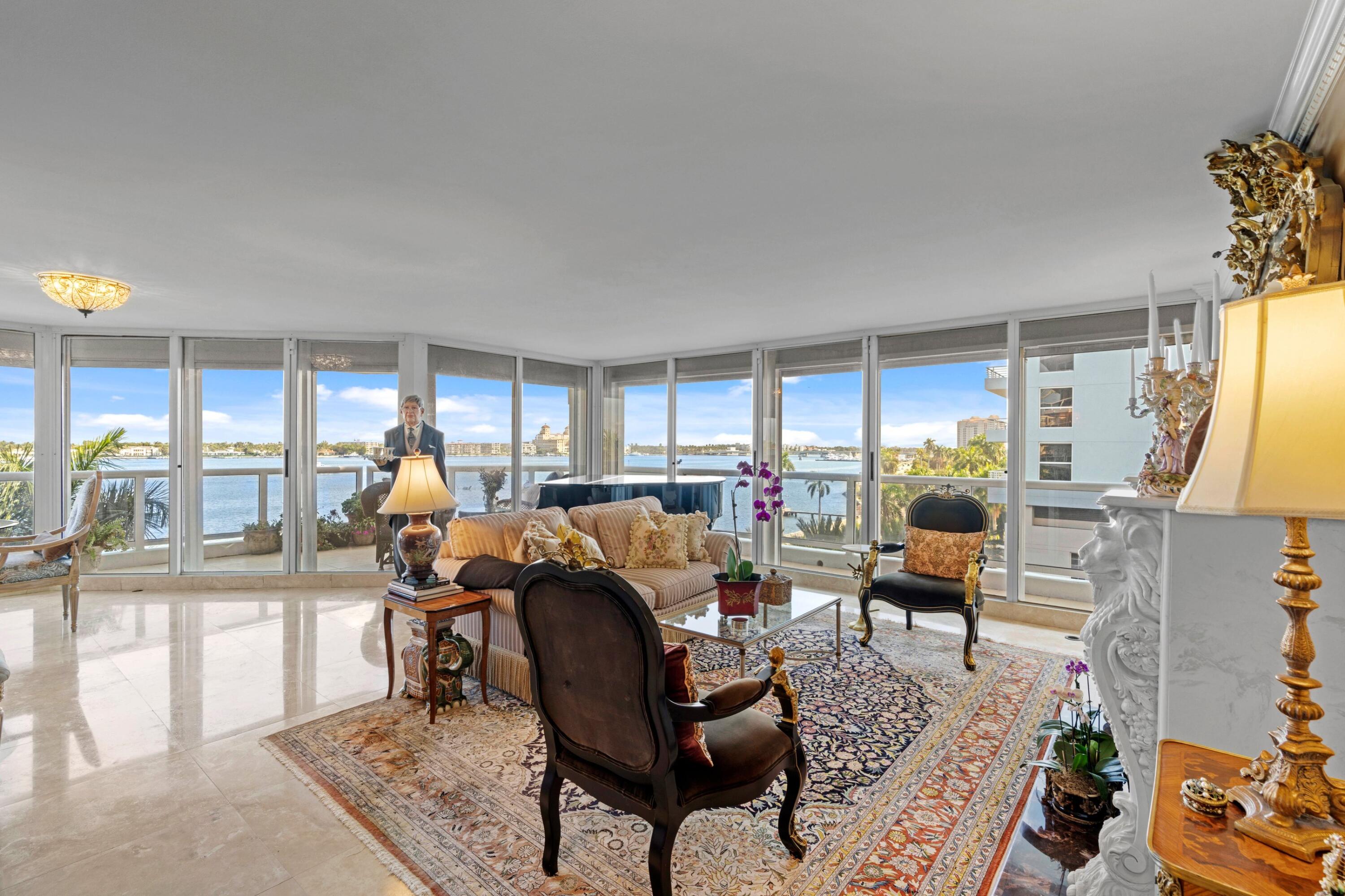 MAJESTIC TOWERS I CONDO - Residential