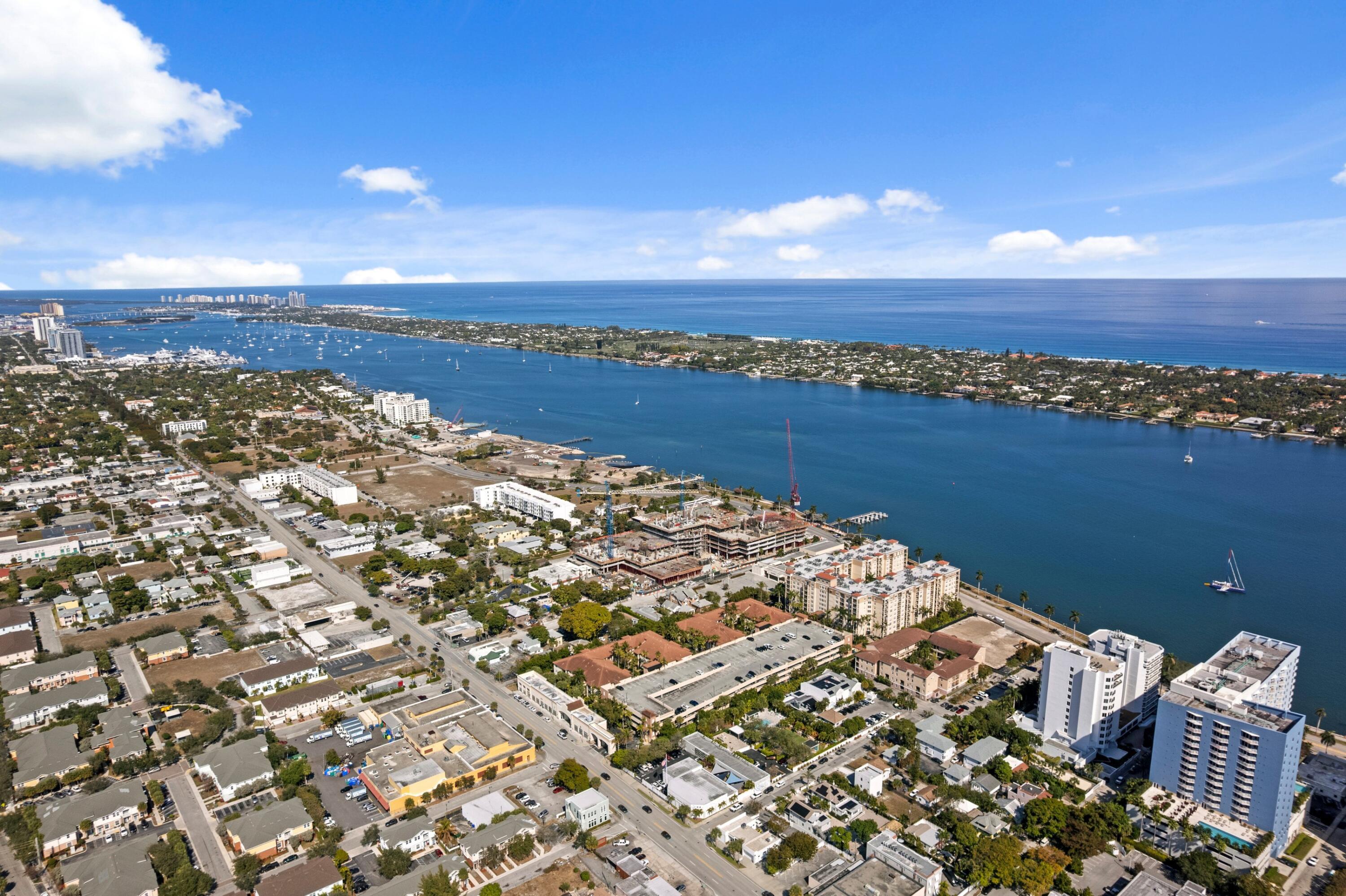 MAJESTIC TOWERS I CONDO - Residential