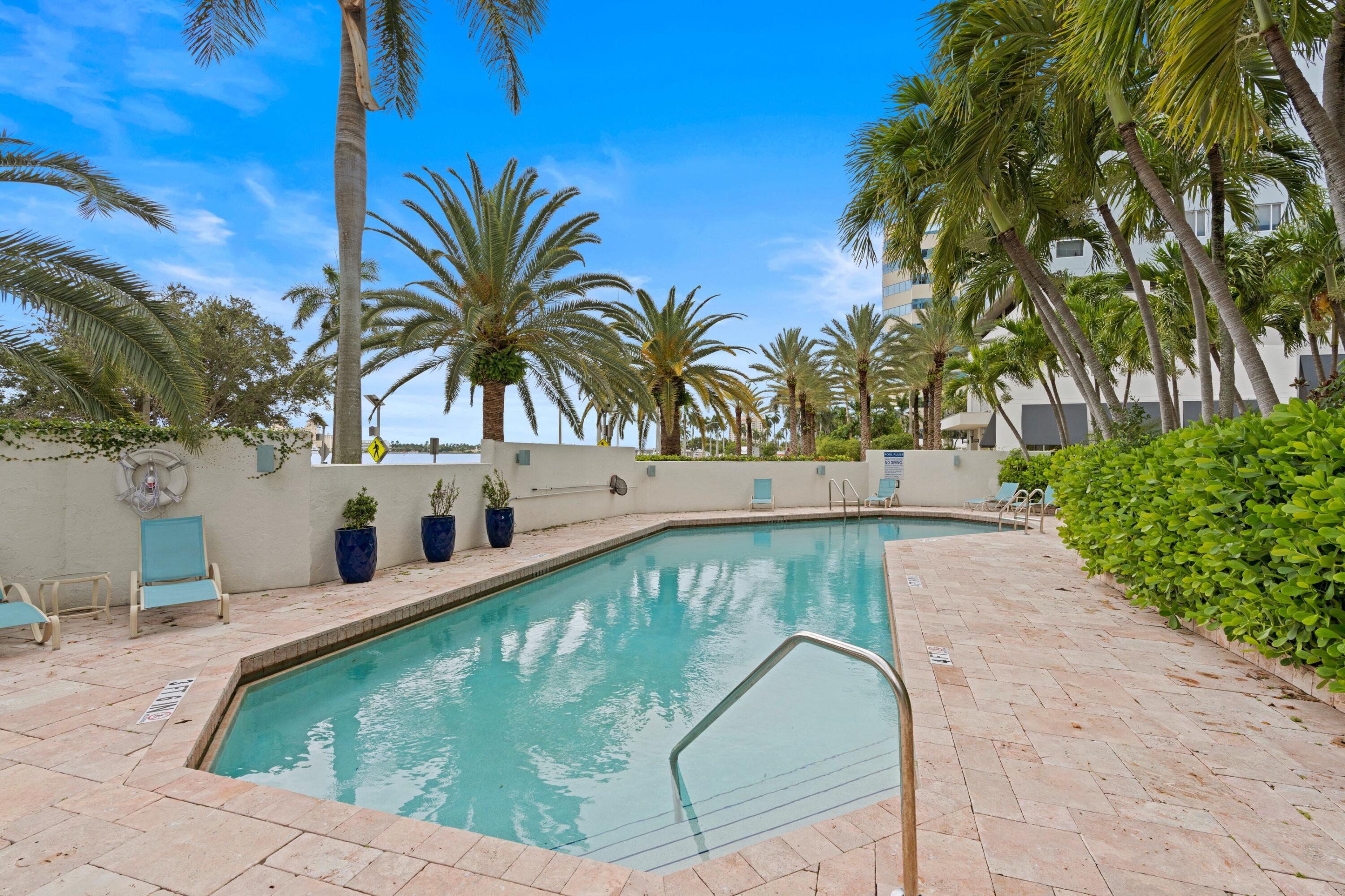 MAJESTIC TOWERS I CONDO - Residential