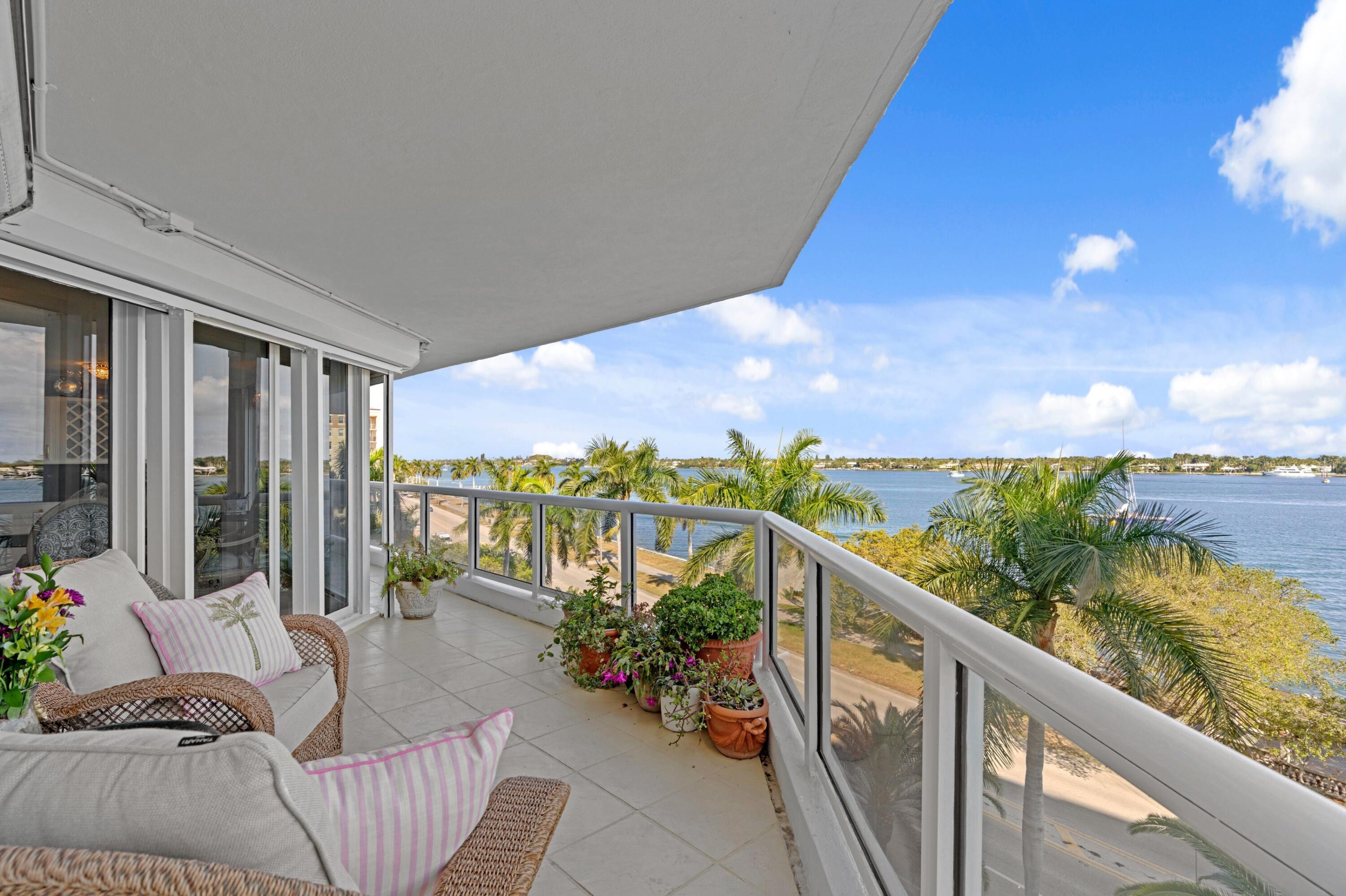 MAJESTIC TOWERS I CONDO - Residential