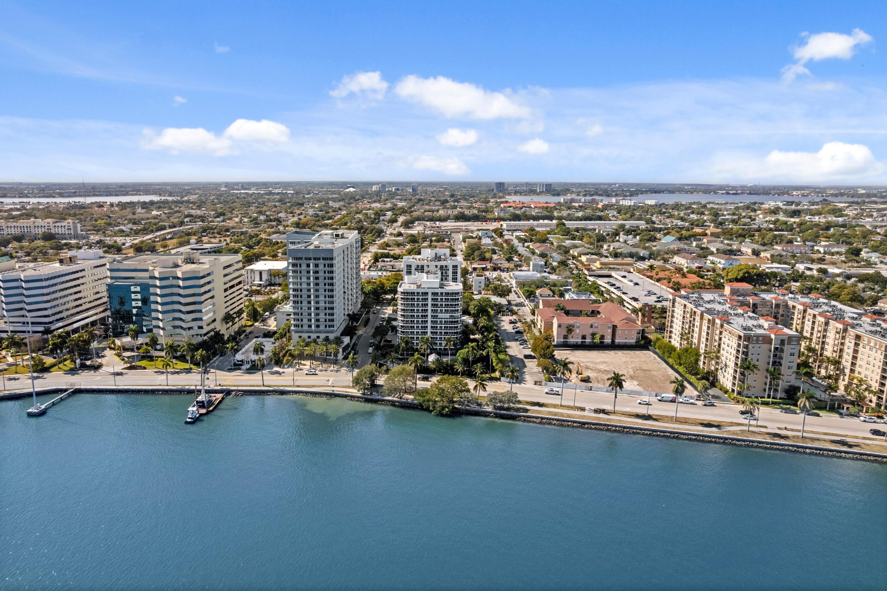 MAJESTIC TOWERS I CONDO - Residential