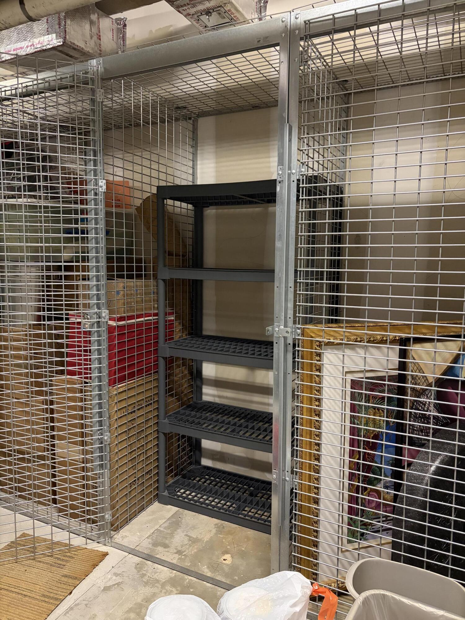 MAJESTIC TOWERS I CONDO - Residential