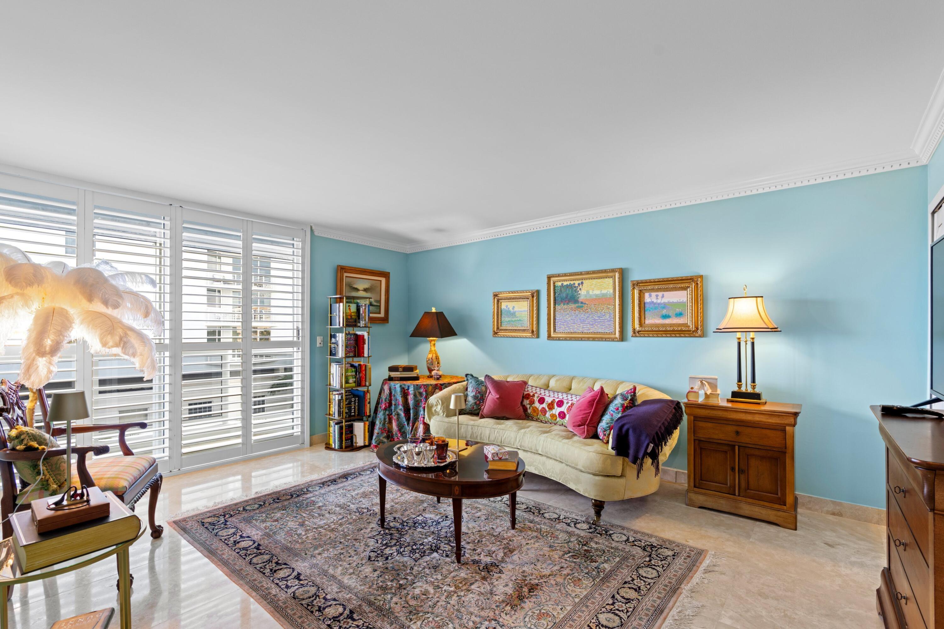 MAJESTIC TOWERS I CONDO - Residential